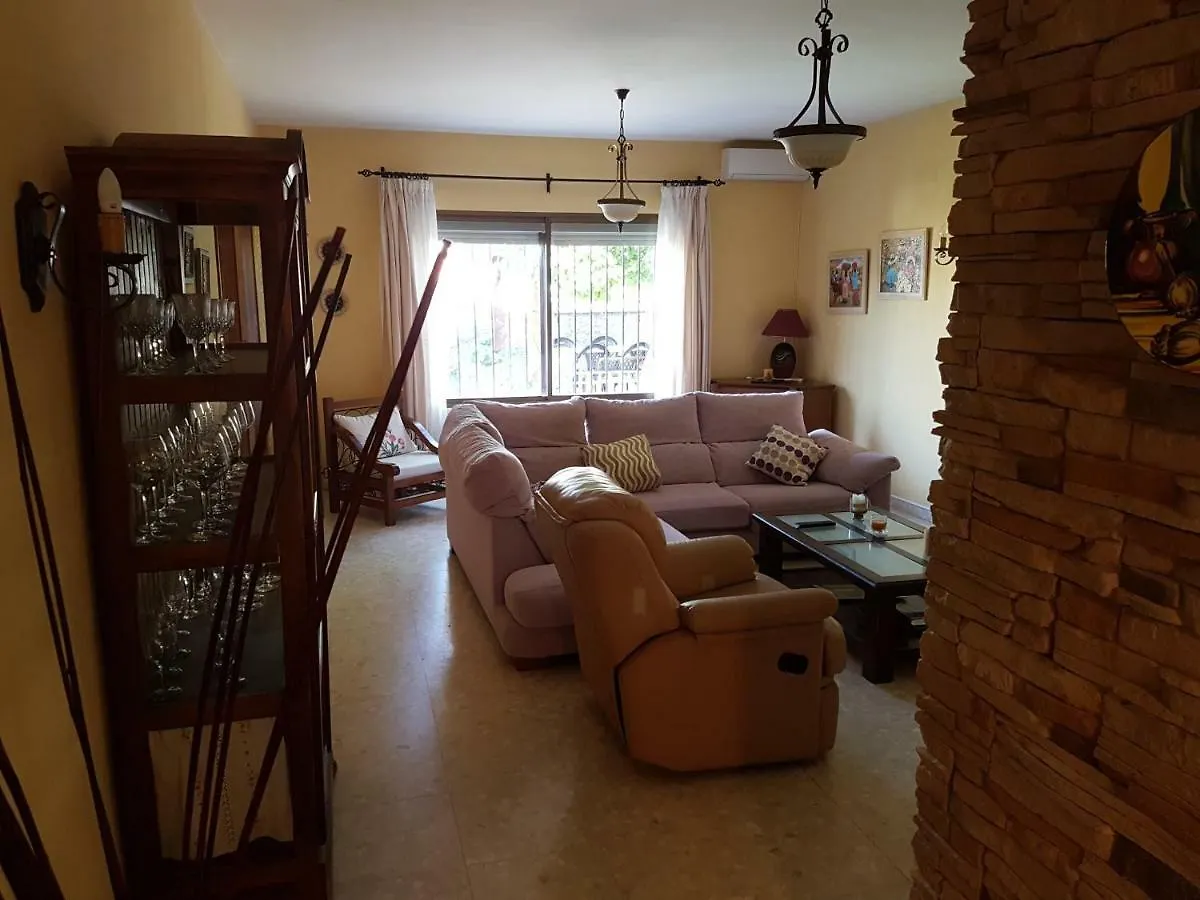 Casa Chalet Las Camelias Los Barrios